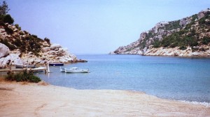 Poros: Vagionia beach on the north side of the island