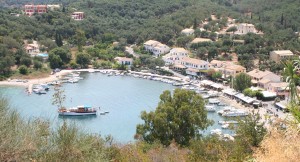 Agios Stefanos (NE Corfu): If there's no space on the jetties you can anchor