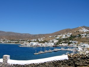 Ios: The harbour with yachts moored on the jetty and the north and east quays.
