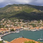 Vathi (Ithaca): The yacht quays in the south corner