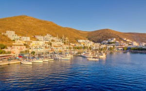Merichas: The small harbour with yachts on the quay and the jetty