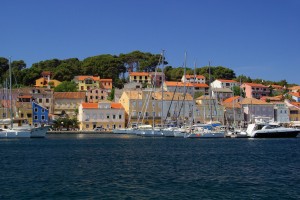 Mali Losinj: The yacht quays are unusually well spaced.