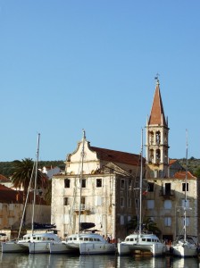 Milna: Yachts in the ACI marina, in front of the town.