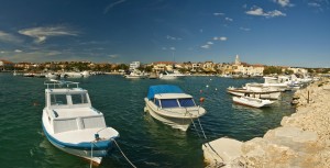 Pakostane: The harbour has several pontoons but plenty of local craft to fill them!