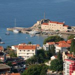 Petrovac: Rather a small harbour for the size of town
