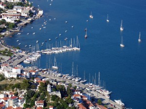 Skiathos: Aerial view of the yacht quay at the north end of the harbour and the anchorage