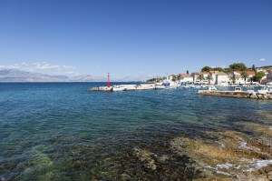 Sutivan: The harbour entrance and breakwater