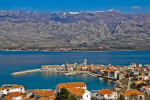 Vinjerac: The harbour, with the town wrapped around it
