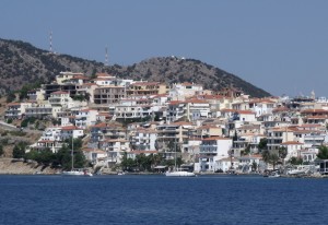 Ermioni: Yachts leaving the quay at Mandrakia