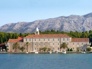 Badija: The monastery.