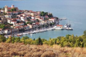 Galaxidi: The quay and town